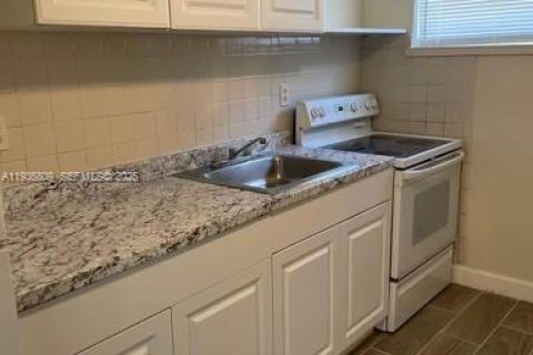 Casa en Fort Lauderdale, Florida 2 dormitorios, 110.55 m2 № 2055143