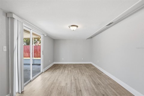 House in Port Richey, Florida 2 bedrooms, 99.59 sq.m. № 2235499 - photo 25
