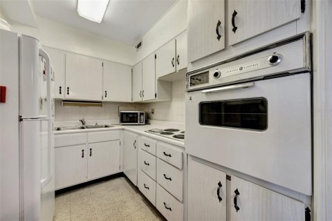 Copropriété à vendre à Clearwater, Floride: 1 chambre, 92.44 m2 № 1689690 - photo 10