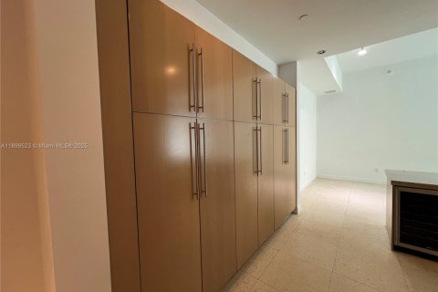 Купить кондоминиум в Майами, Флорида 2 спальни, 123.19м2, № 2053546 - фото 12
