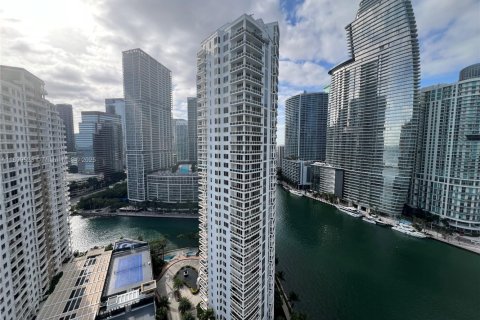 Кондоминиум с 2 спальнями в Майами, Флорида № 2053546