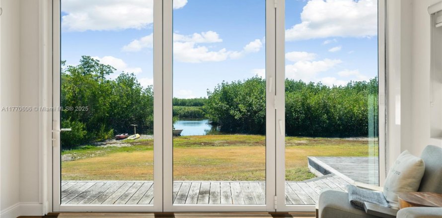 Villa ou maison à Key Largo, Floride 3 chambres, 237.46 m2 № 2037983