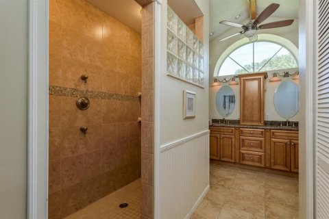 Casa en venta en Palm Harbor, Florida, 3 dormitorios, 190.64 m2 № 1796218 - foto 15
