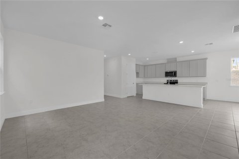 Villa ou maison à louer à Winter Garden, Floride: 4 chambres, 233.65 m2 № 2421751 - photo 5