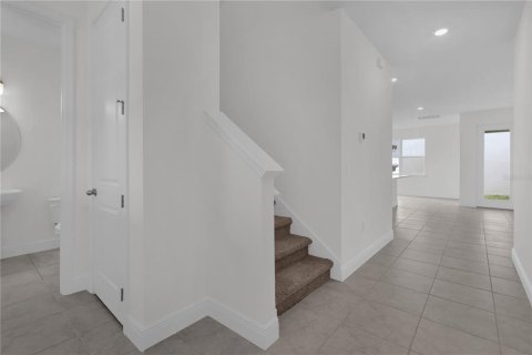Villa ou maison à louer à Winter Garden, Floride: 4 chambres, 233.65 m2 № 2421751 - photo 10