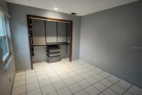 House in Orlando, Florida 4 bedrooms, 179.77 sq.m. № 2302968 - photo 29