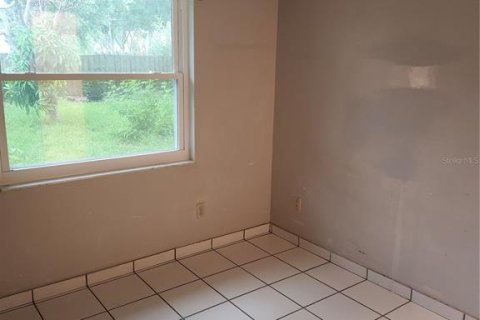 House in Orlando, Florida 4 bedrooms, 179.77 sq.m. № 2302968 - photo 18
