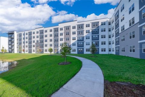 Condo in Orlando, Florida, 1 bedroom  № 2112102 - photo 18