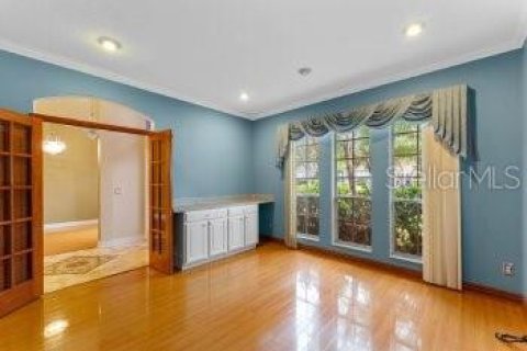 House in Orlando, Florida 4 bedrooms, 195.19 sq.m. № 1903346 - photo 4