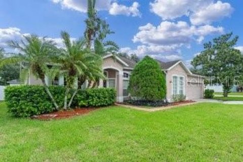 House in Orlando, Florida 4 bedrooms, 195.19 sq.m. № 1903346 - photo 1