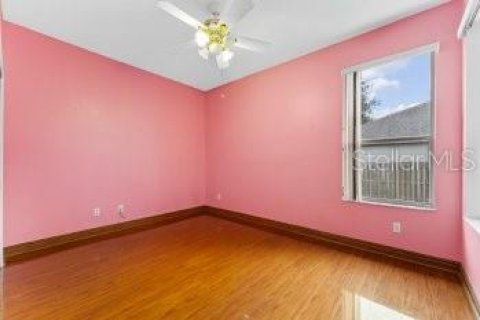 House in Orlando, Florida 4 bedrooms, 195.19 sq.m. № 1903346 - photo 13
