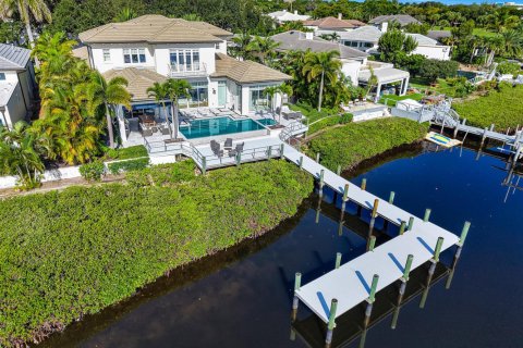 Villa ou maison à Jupiter, Floride 5 chambres, 440.73 m2 № 2388443