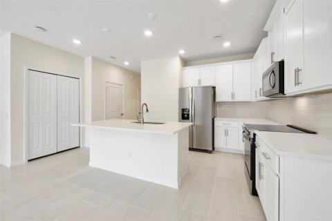 Townhouse in Sanford, Florida 3 bedrooms, 143.44 sq.m. № 2092341 - photo 3