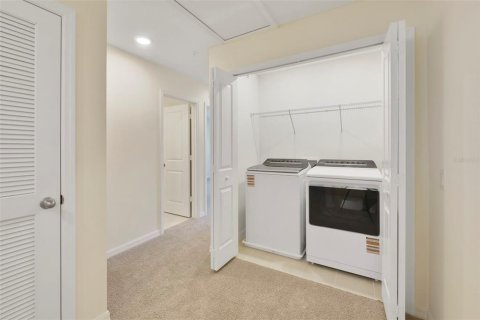 Townhouse in Sanford, Florida 3 bedrooms, 143.44 sq.m. № 2092341 - photo 12