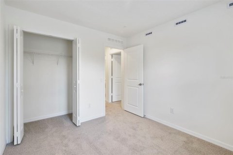 Townhouse in Sanford, Florida 3 bedrooms, 143.44 sq.m. № 2092341 - photo 23