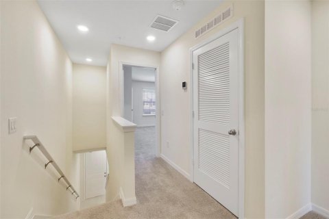 Townhouse in Sanford, Florida 3 bedrooms, 143.44 sq.m. № 2092341 - photo 13