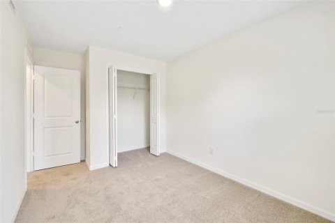 Townhouse in Sanford, Florida 3 bedrooms, 143.44 sq.m. № 2092341 - photo 20
