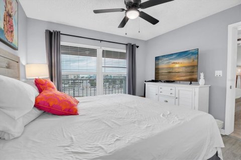 Condo in Saint Pete Beach, Florida, 3 bedrooms  № 2144056 - photo 24