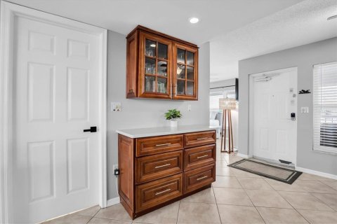 Condo in Saint Pete Beach, Florida, 3 bedrooms  № 2144056 - photo 7