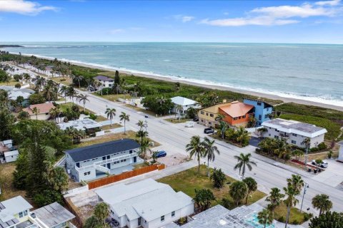 Propiedad comercial en venta en Fort Pierce, Florida № 1145952 - foto 1