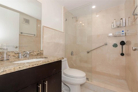 Купить кондоминиум в Майами, Флорида 2 спальни, 91.51м2, № 1948213 - фото 26