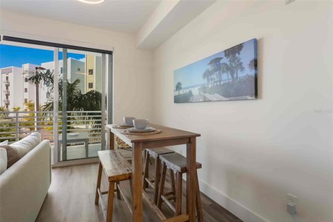 Copropriété à vendre à Sarasota, Floride: 1 chambre, 83.24 m2 № 2299746 - photo 14