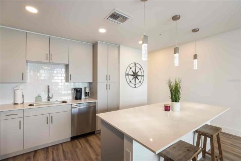 Copropriété à vendre à Sarasota, Floride: 1 chambre, 83.24 m2 № 2299746 - photo 5