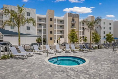 Copropriété à vendre à Sarasota, Floride: 1 chambre, 83.24 m2 № 2299746 - photo 22