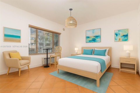 Studio à Condo à Miami Beach, Floride № 2339921