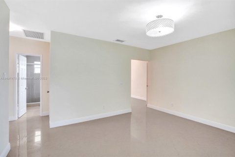Casa en venta en Hollywood, Florida, 3 dormitorios, 125.05 m2 № 877929 - foto 6