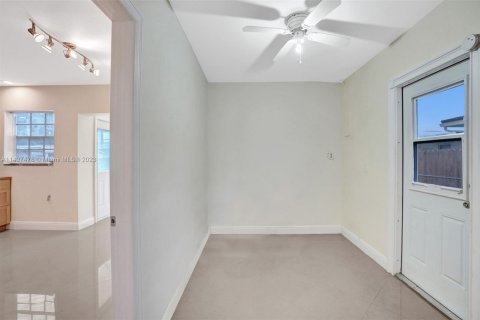 Casa en venta en Hollywood, Florida, 3 dormitorios, 125.05 m2 № 877929 - foto 25
