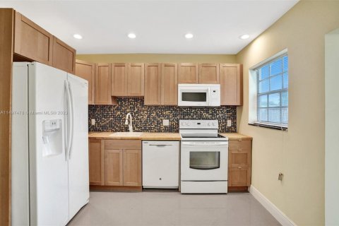 Casa en venta en Hollywood, Florida, 3 dormitorios, 125.05 m2 № 877929 - foto 17