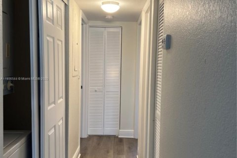 Copropriété à louer à Coral Springs, Floride: 2 chambres, 85.47 m2 № 1957098 - photo 17