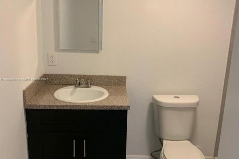 Copropriété à louer à Coral Springs, Floride: 2 chambres, 85.47 m2 № 1957098 - photo 7