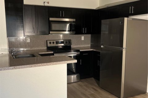 Copropriété à louer à Coral Springs, Floride: 2 chambres, 85.47 m2 № 1957098 - photo 2