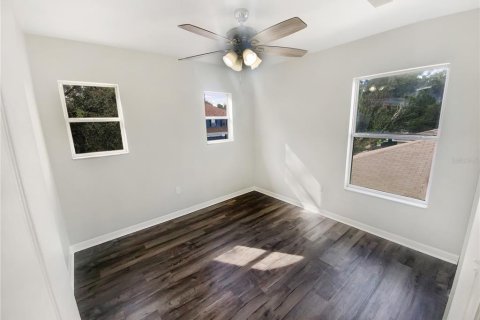 Casa en venta en Land O' Lakes, Florida, 4 dormitorios, 172.98 m2 № 1905216 - foto 17