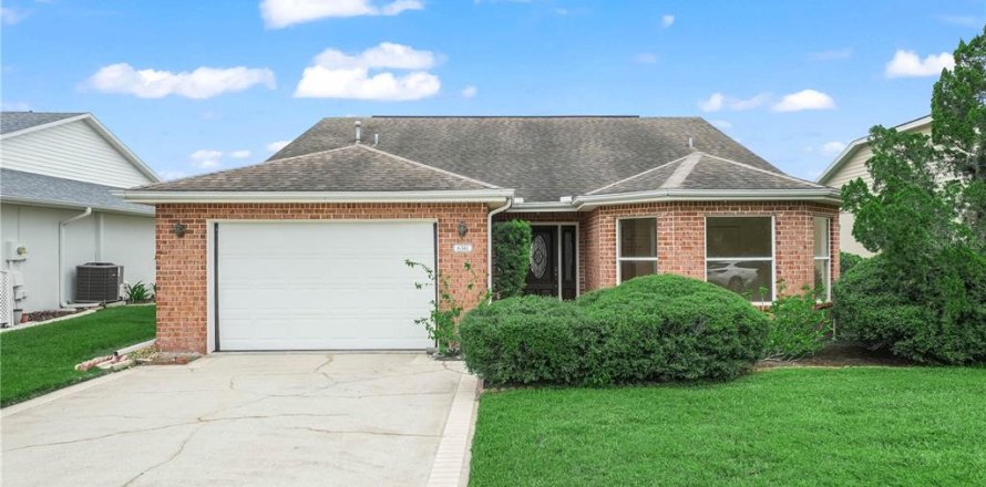 House in Lakeland, Florida 3 bedrooms, 152.08 sq.m. № 1914826