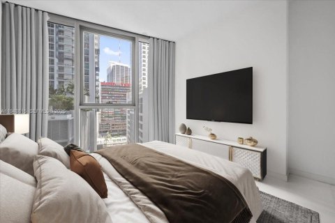 Condo in Miami, Florida, 1 bedroom  № 2000603 - photo 5