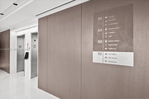 Condo in Miami, Florida, 1 bedroom  № 2000603 - photo 12