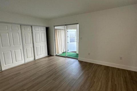 Купить кондоминиум в Делрей-Бич, Флорида 5 комнат, 66.89м2, № 2147088 - фото 4