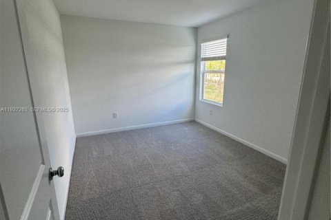 Casa en alquiler en Port St. Lucie, Florida, 6 dormitorios, 236.9 m2 № 1986224 - foto 21