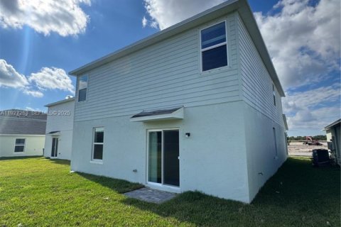 Casa en alquiler en Port St. Lucie, Florida, 6 dormitorios, 236.9 m2 № 1986224 - foto 29