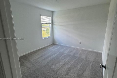 Casa en alquiler en Port St. Lucie, Florida, 6 dormitorios, 236.9 m2 № 1986224 - foto 22