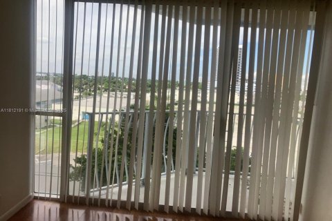 Copropriété à louer à North Bay Village, Floride: 1 chambre, 65.5 m2 № 1759103 - photo 5