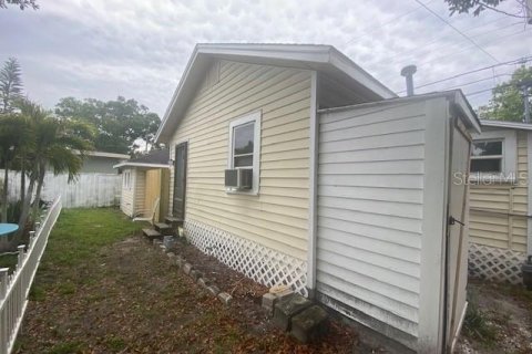 Villa ou maison à louer à Saint Petersburg, Floride: 1 chambre, 39.02 m2 № 1881307 - photo 24