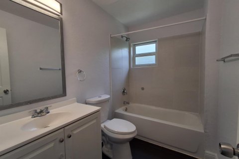 Apartment in Coral Springs, Florida 3 bedrooms, 123.19 sq.m. № 2250977 - photo 10