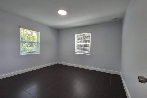 Apartment in Coral Springs, Florida 3 bedrooms, 123.19 sq.m. № 2250977 - photo 7