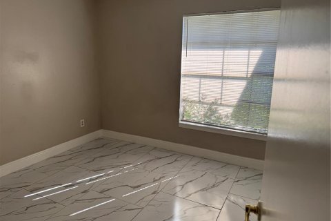 Villa ou maison à vendre à Orlando, Floride: 3 chambres, 137.31 m2 № 2415214 - photo 6