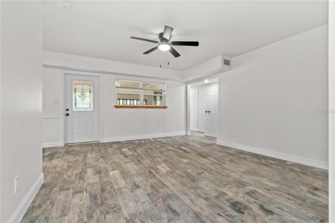 Casa en alquiler en Altamonte Springs, Florida, 4 dormitorios, 186.73 m2 № 1877078 - foto 7