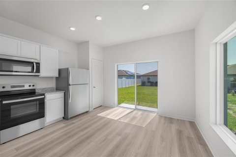 Casa en venta en Lake Alfred, Florida, 3 dormitorios, 114.36 m2 № 2384361 - foto 7